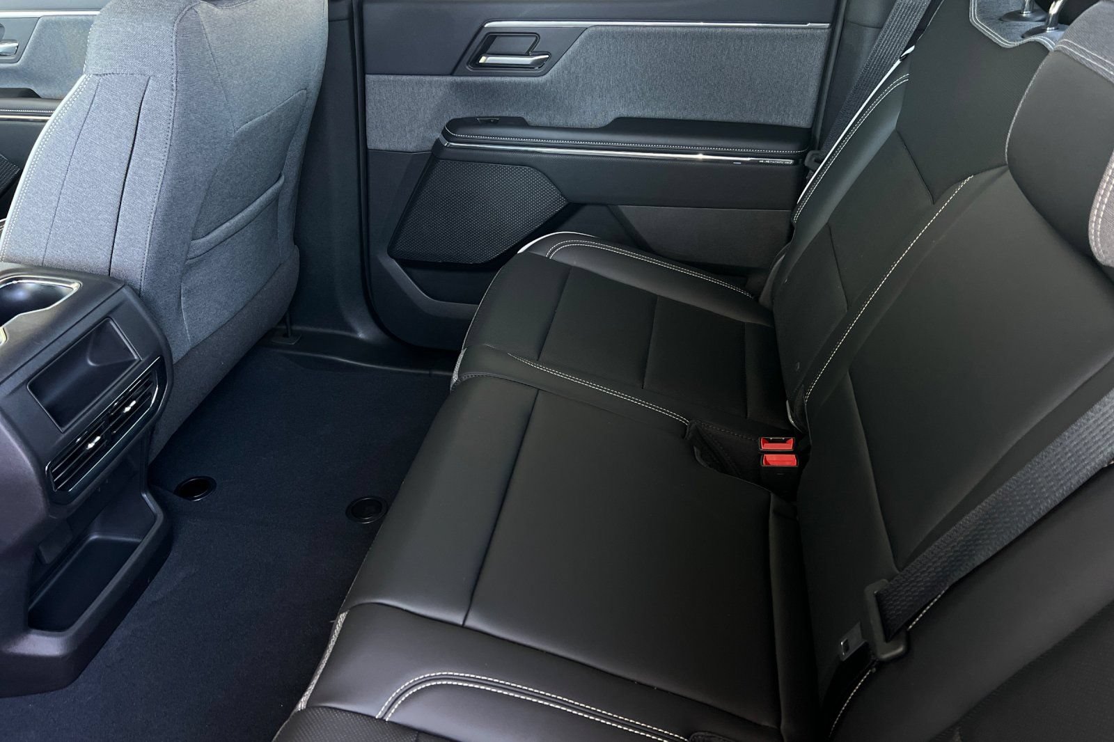 Used 2026 GMC Sierra EV Elevation AWD/4WD image 18