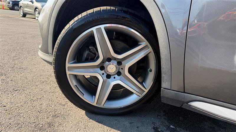 Used 2015 Mercedes-Benz GLA 250 4MATIC image 16