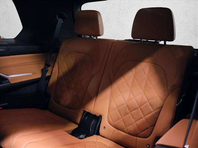 New 2027 BMW X7 xDrive40i w/ M Sport Package AWD/4WD image 16