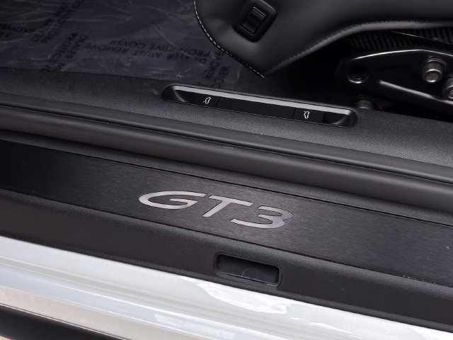 Certified 2022 Porsche 911 GT3 RWD image 26