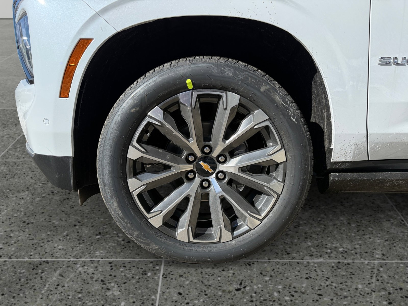 New 2026 Chevrolet Suburban High Country image 14