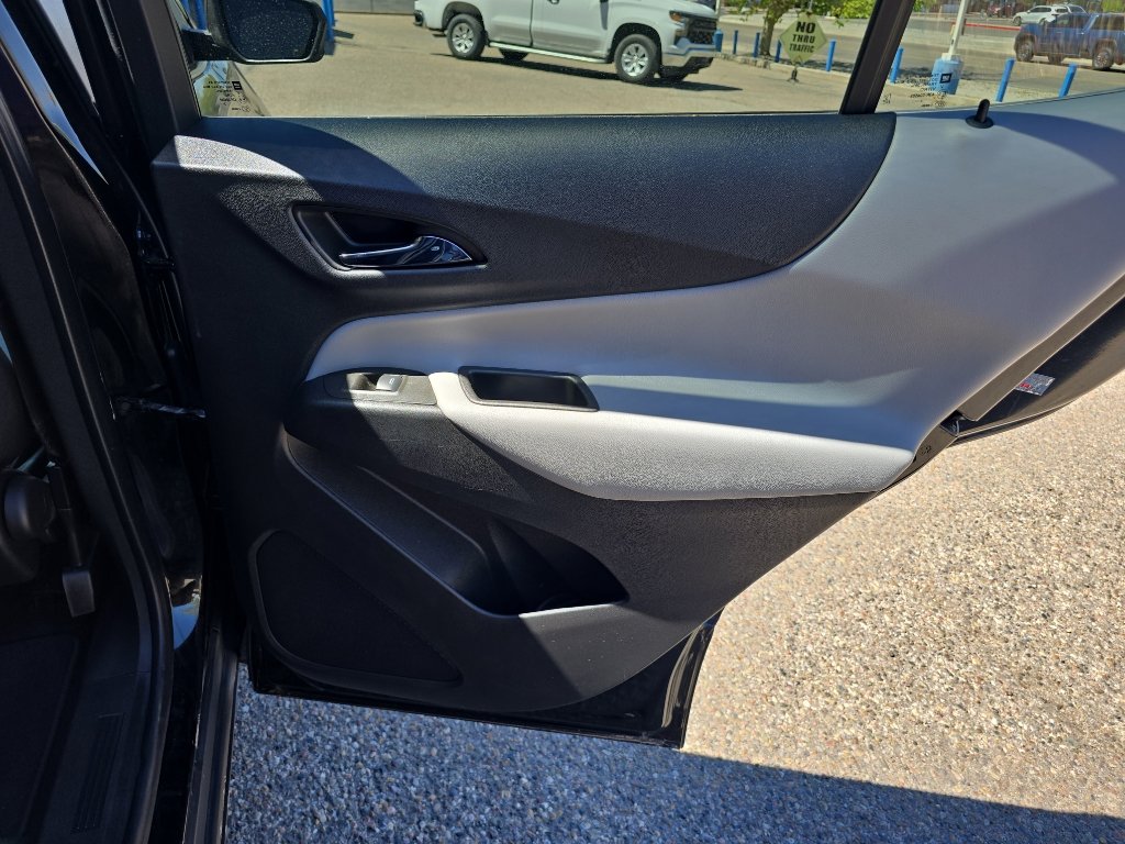 Used 2023 Chevrolet Equinox LS w/ LS Convenience Package image 25