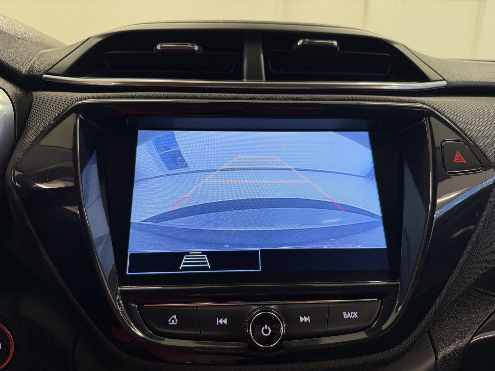 Used 2021 Chevrolet TrailBlazer LT w/ Convenience Package image 23