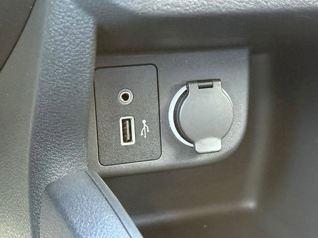 Certified 2025 Nissan Kicks Play S image 26