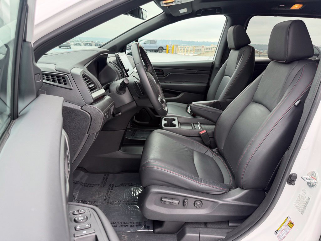 Certified 2024 Honda Odyssey Sport image 14