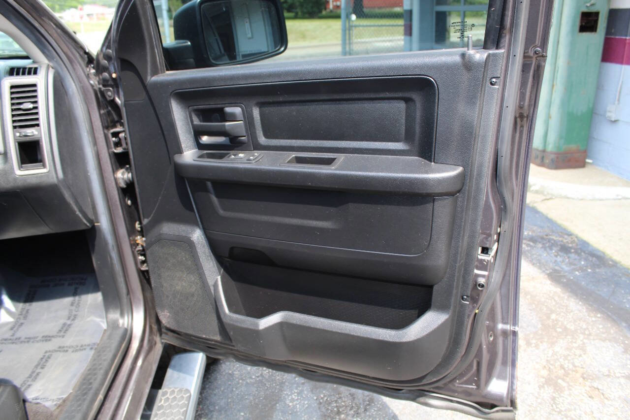 Used 2014 RAM 1500 Express AWD/4WD image 18