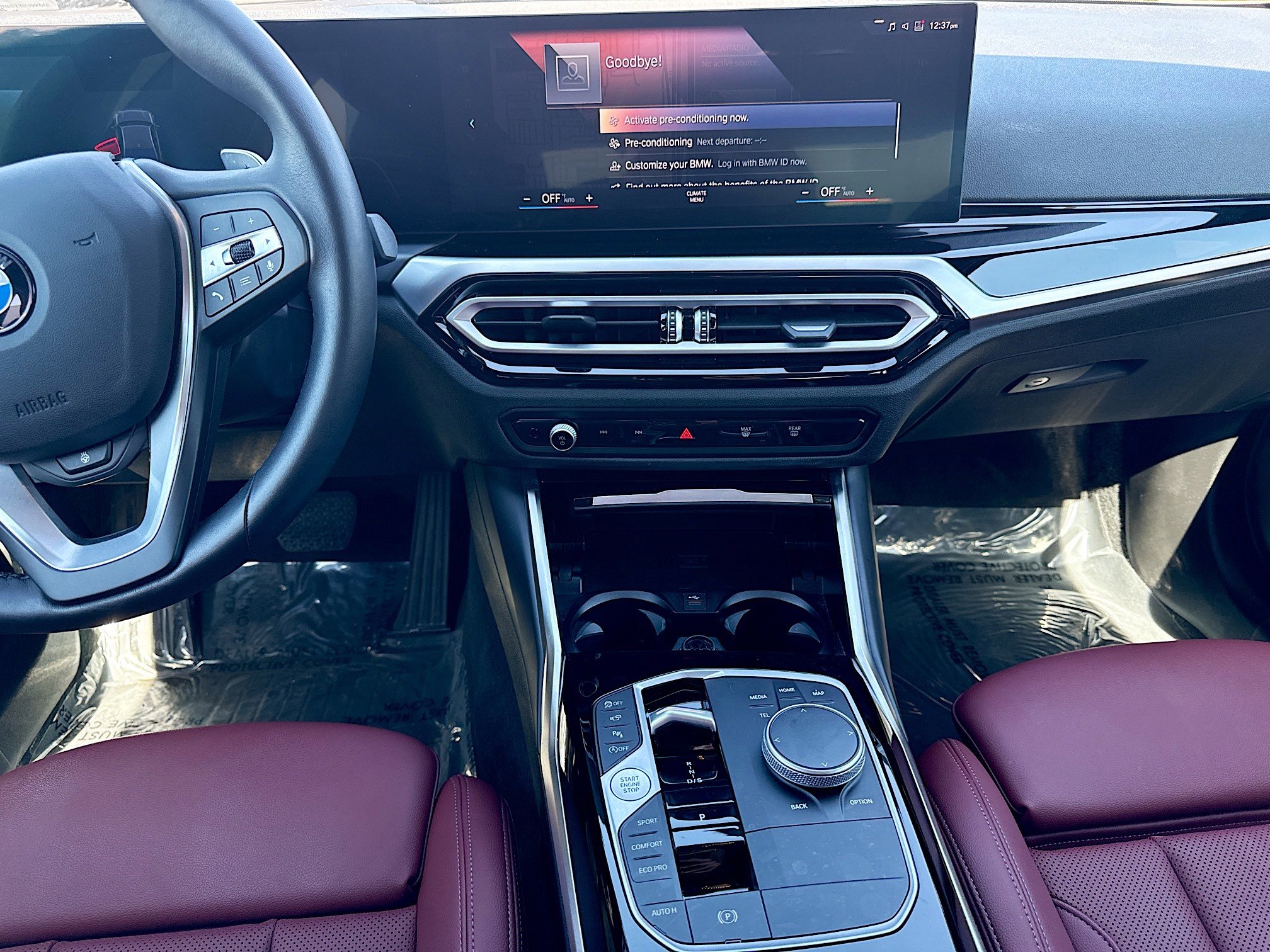 Used 2023 BMW 330i Sedan w/ Premium Package image 18