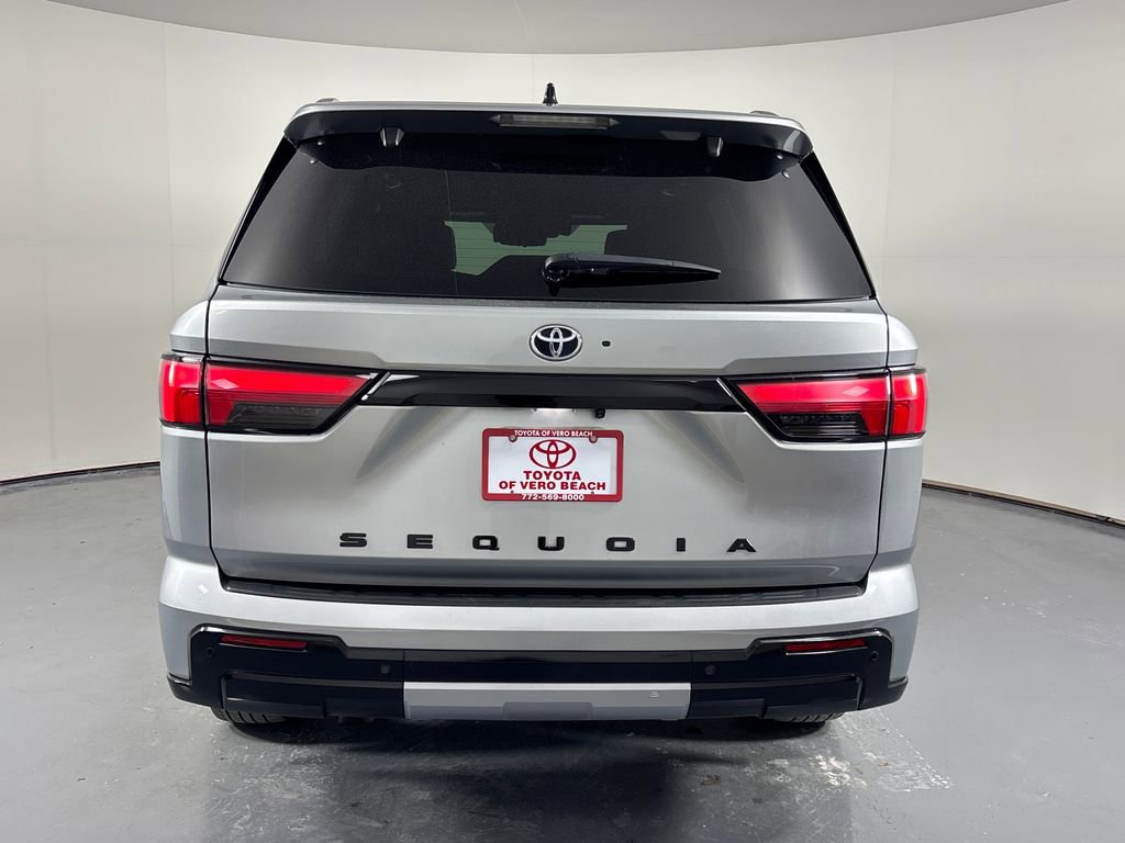 Used 2023 Toyota Sequoia Platinum image 5