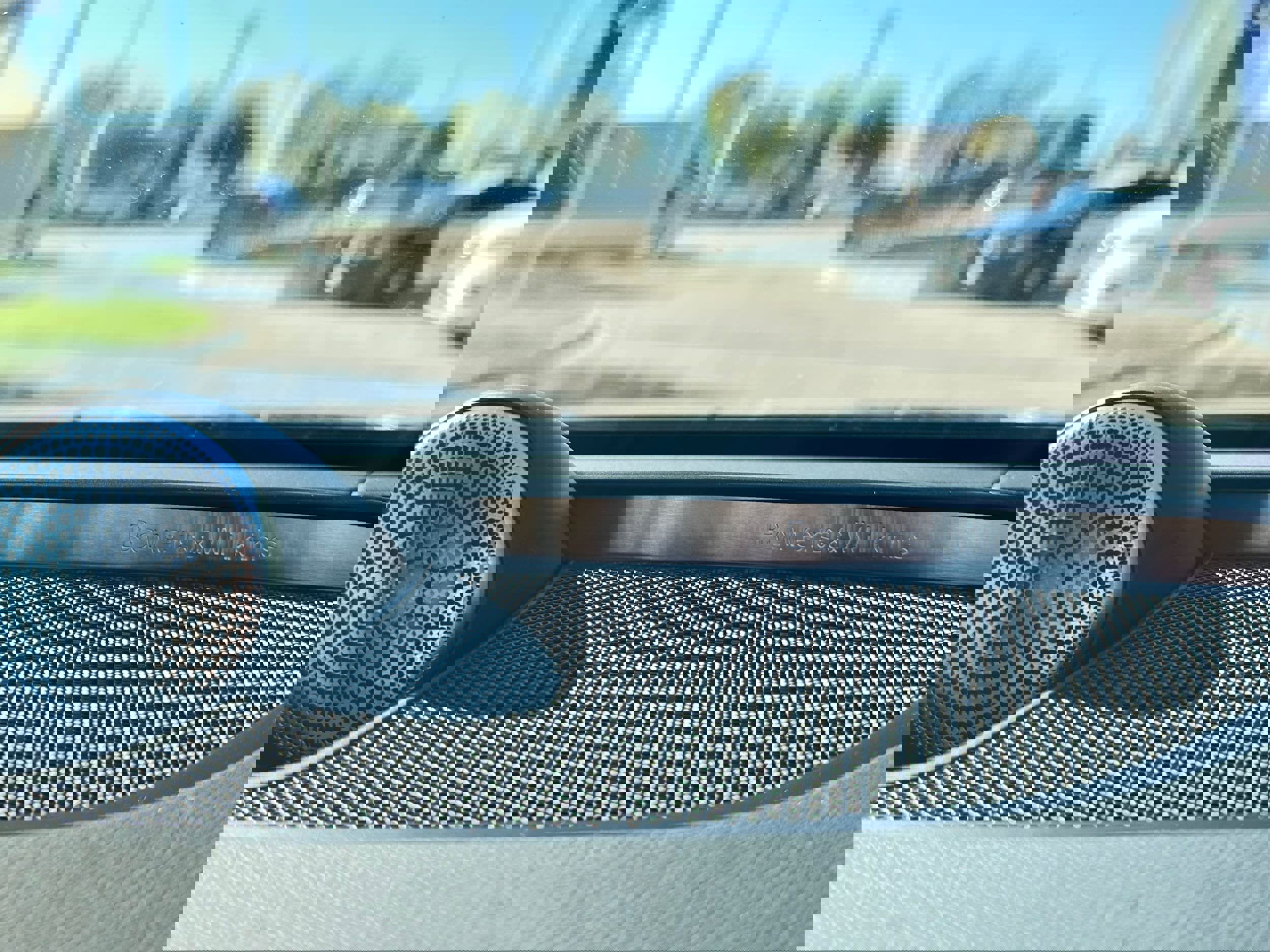 New 2026 Volvo V60 B5 Cross Country Ultra w/ Climate Package image 15