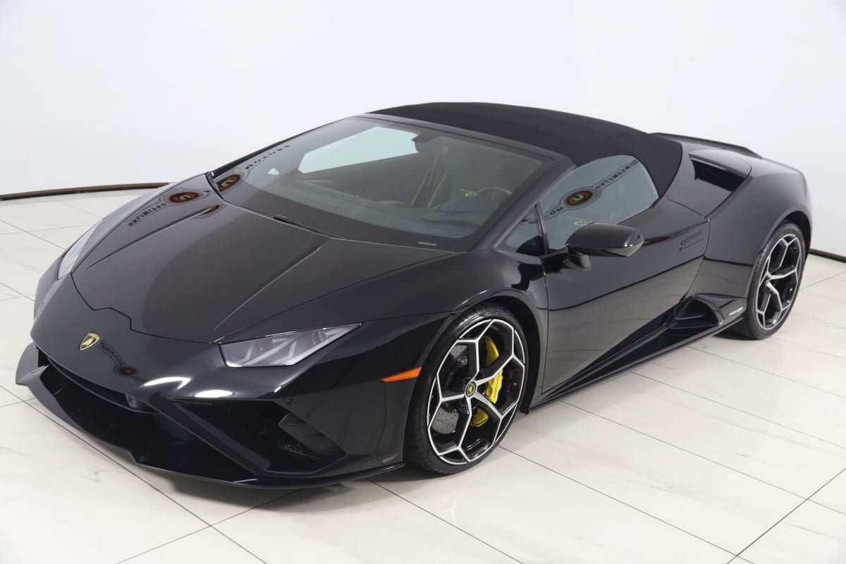 Used 2023 Lamborghini Huracan EVO RWD image 99
