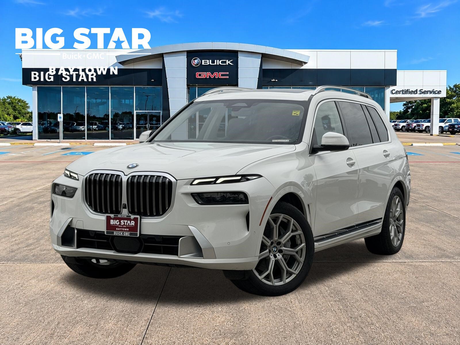 Used 2024 BMW X7 xDrive40i AWD/4WD image 1