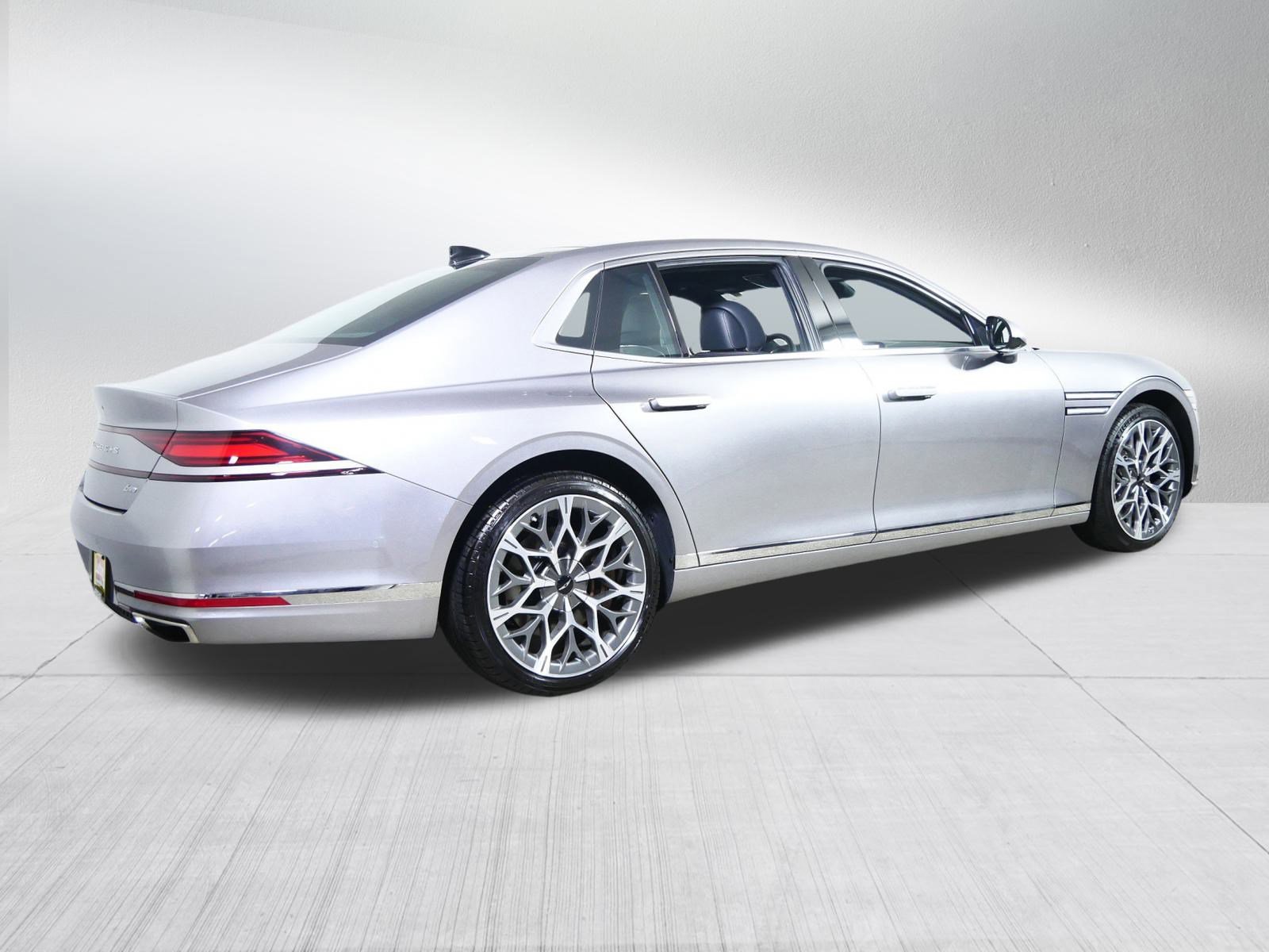 Certified 2025 Genesis G90 3.5T image 7