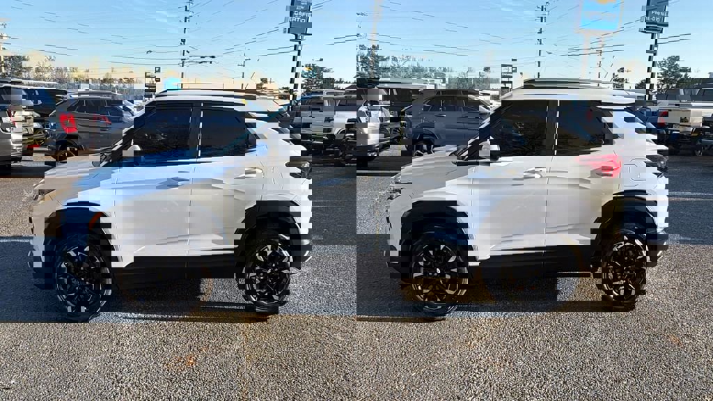 Used 2023 Chevrolet TrailBlazer LT image 7