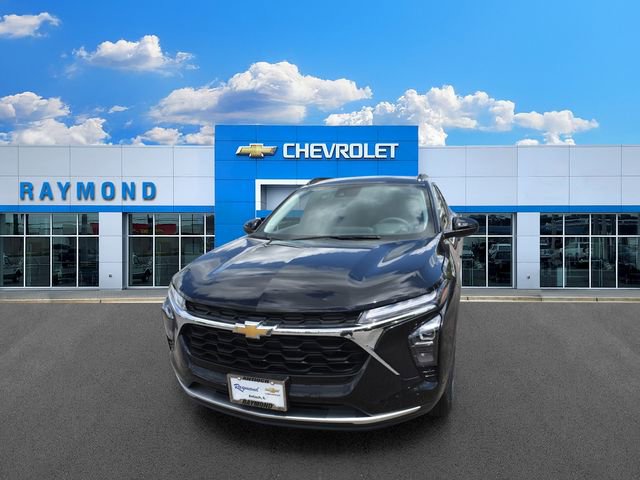 New 2026 Chevrolet Trax LT w/ LT Convenience Package FWD image 8