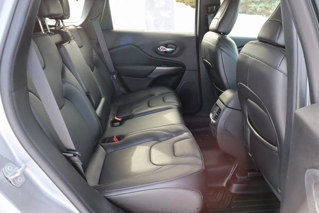 Used 2021 Jeep Cherokee Latitude Lux FWD image 37