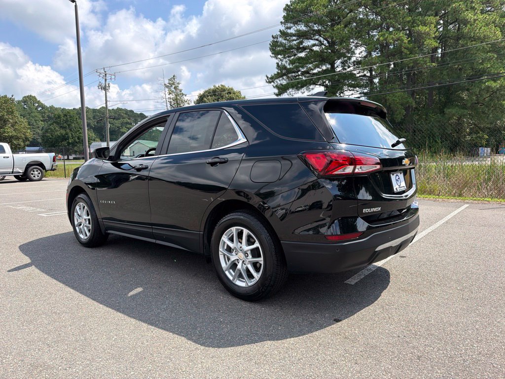 Used 2024 Chevrolet Equinox LT AWD/4WD image 11