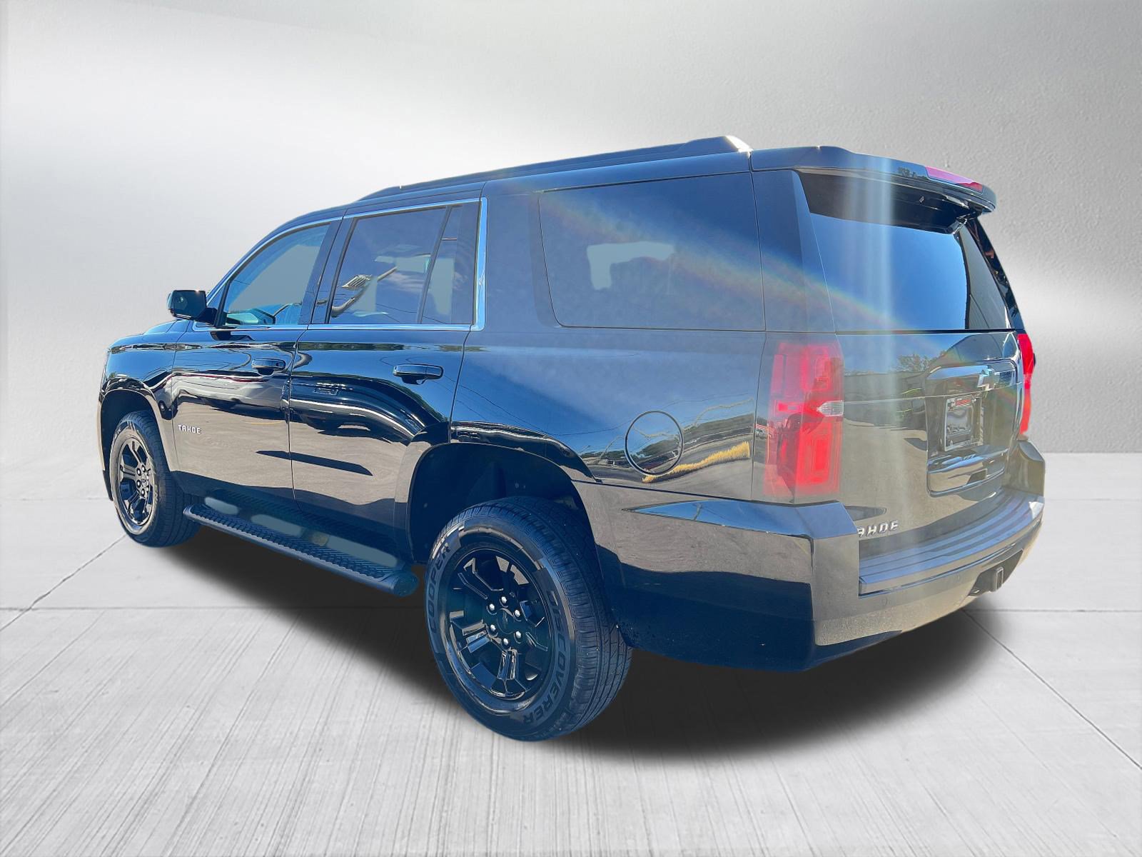 Used 2019 Chevrolet Tahoe LS AWD/4WD image 6