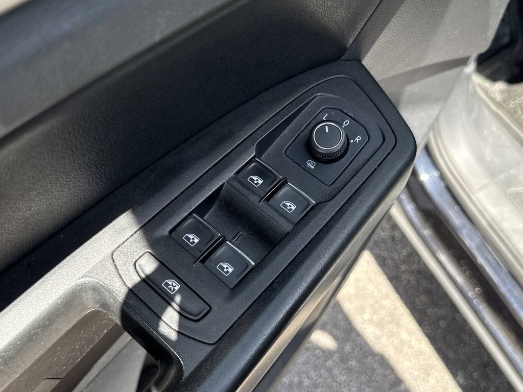 Used 2018 Volkswagen Atlas SE AWD/4WD image 11