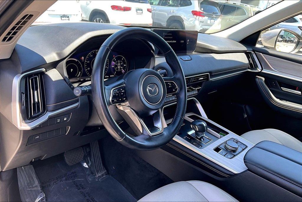 Certified 2024 MAZDA CX-90 Plug-In Hybrid w/ Preferred AWD/4WD image 9