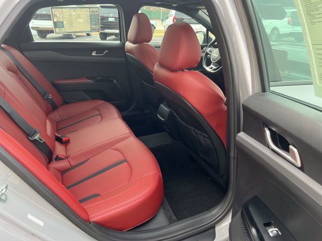 Used 2023 Kia K5 GT-Line image 12