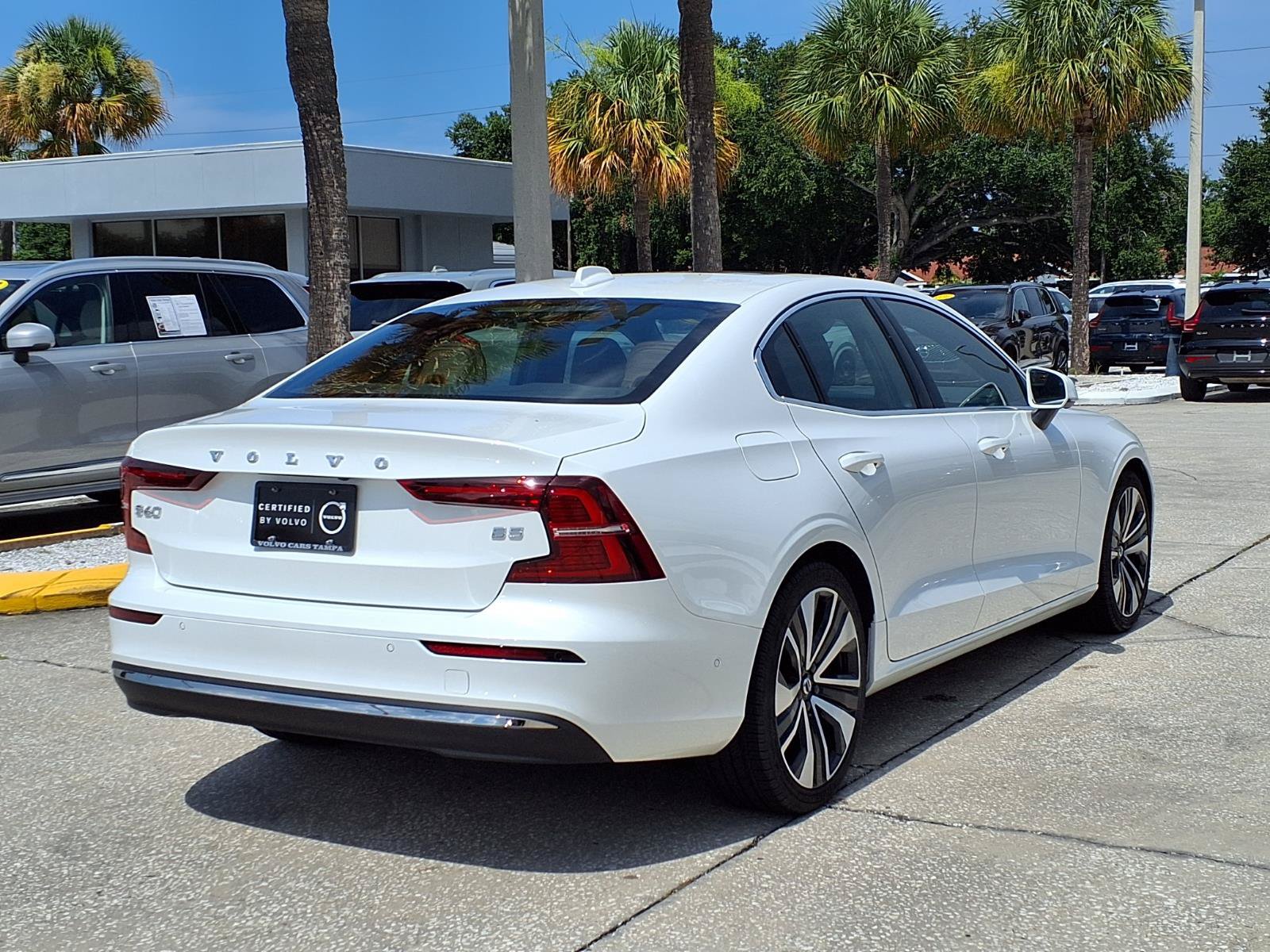 Certified 2023 Volvo S60 B5 Ultimate w/ Protection Package Premier FWD image 7