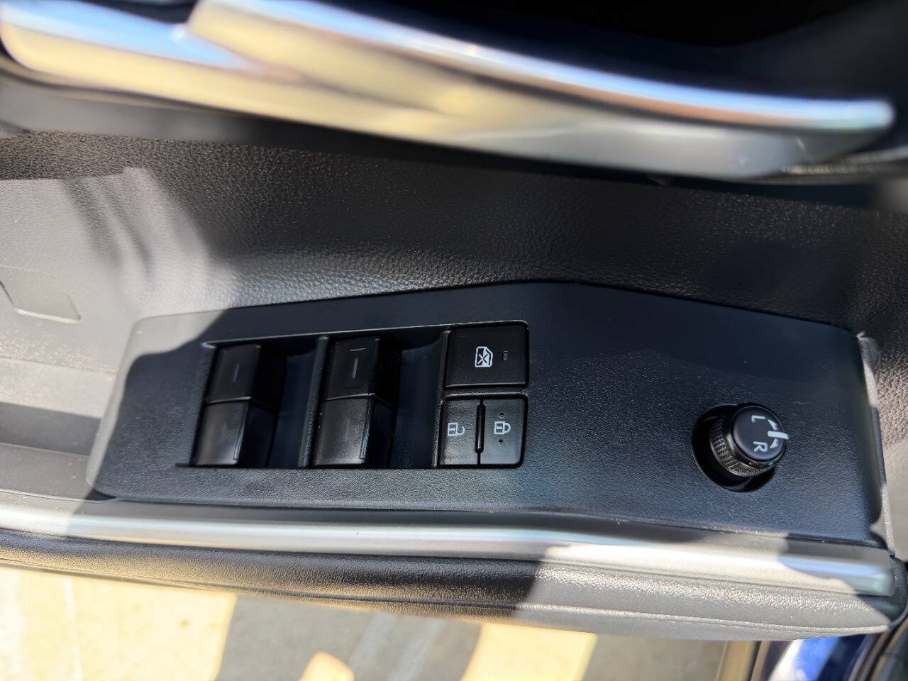 Used 2022 Toyota Highlander XSE AWD/4WD image 34