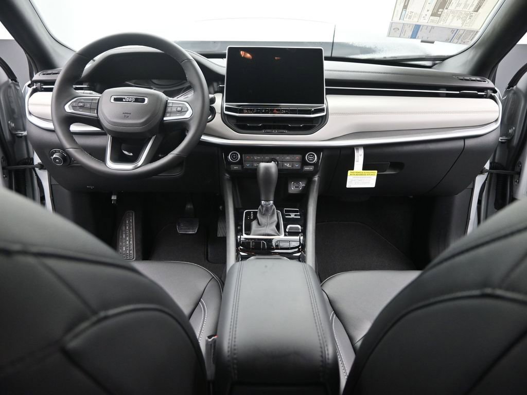 New 2026 Jeep Compass Limited image 16