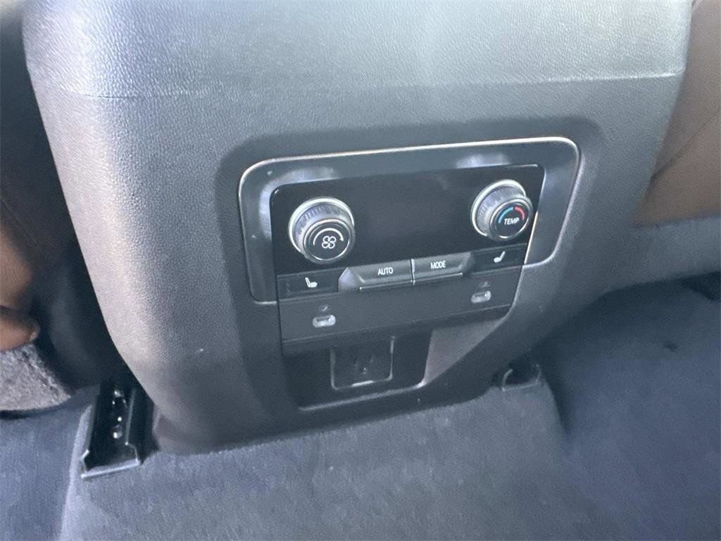 Used 2021 Chevrolet Tahoe High Country image 15