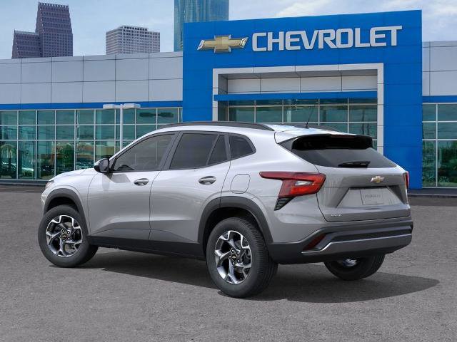 New 2026 Chevrolet Trax LT w/ LT Convenience Package FWD image 3