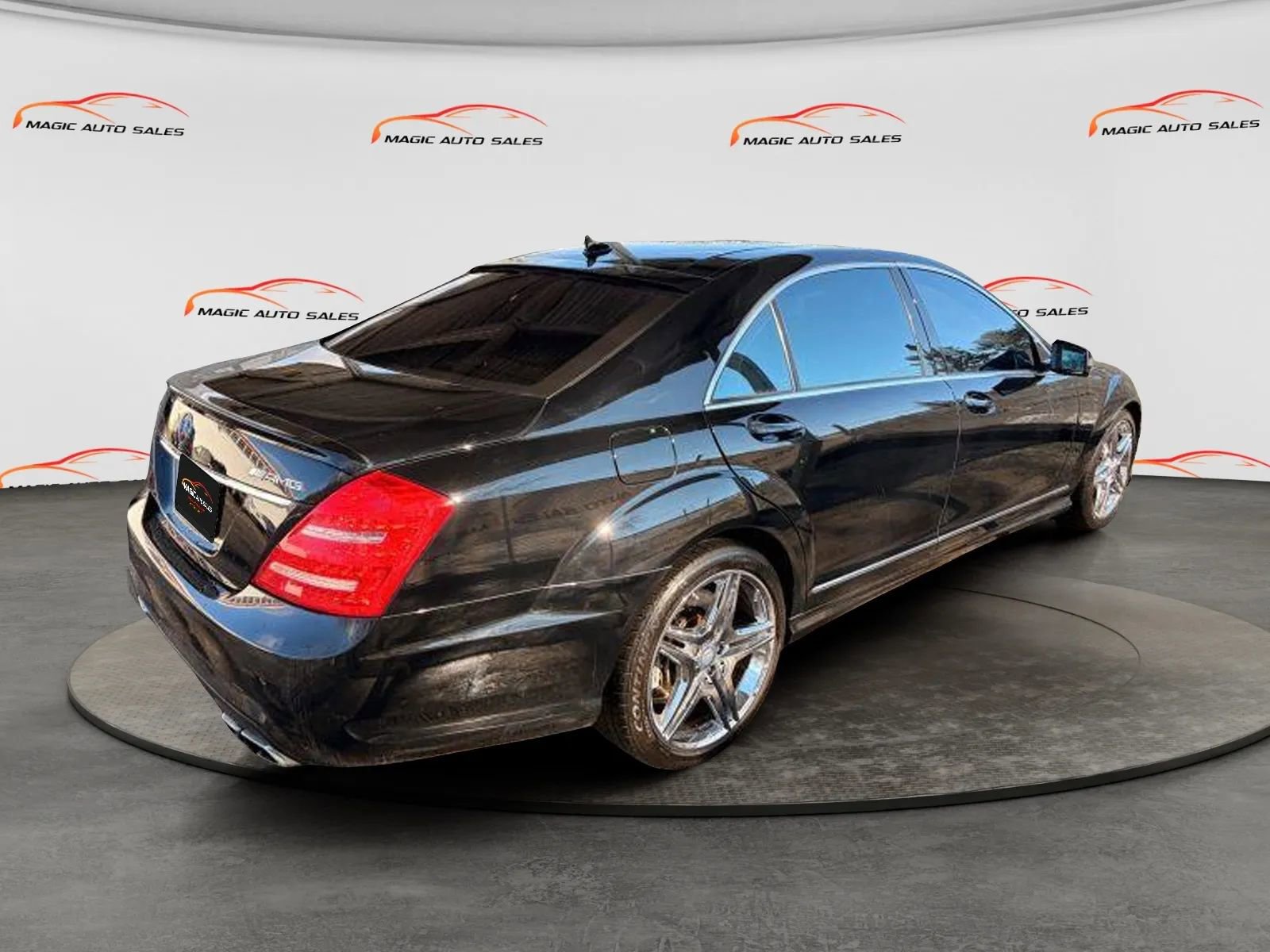 Used 2011 Mercedes-Benz S 63 AMG image 12