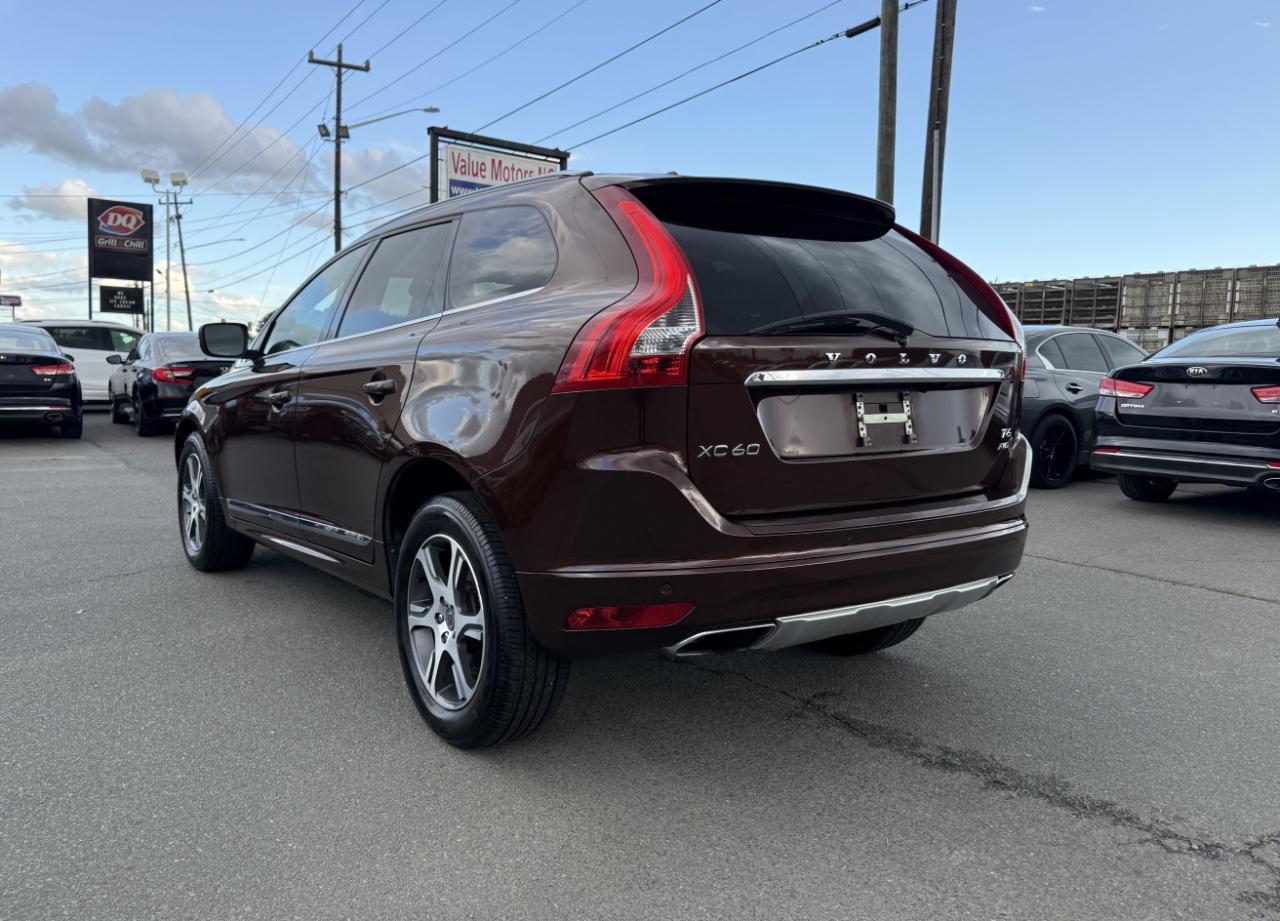Used 2015 Volvo XC60 T6 Platinum w/ Climate Package AWD/4WD image 4