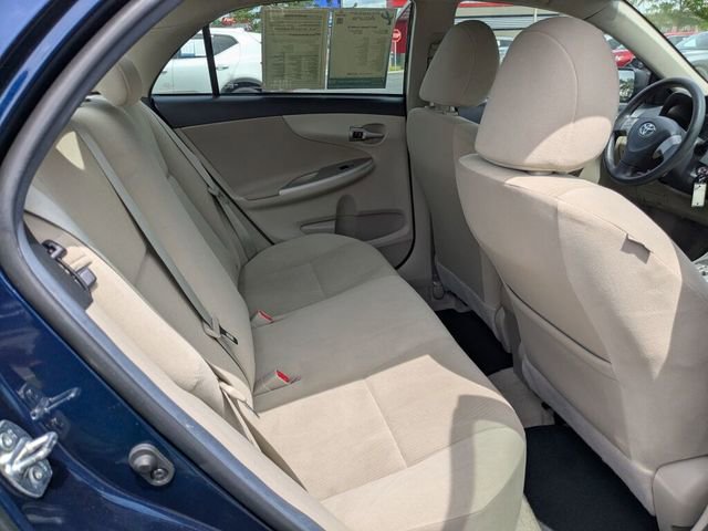 Used 2013 Toyota Corolla LE FWD image 27