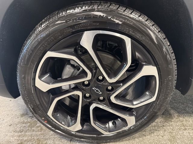 New 2026 Chevrolet Trax RS w/ Sunroof Package image 4