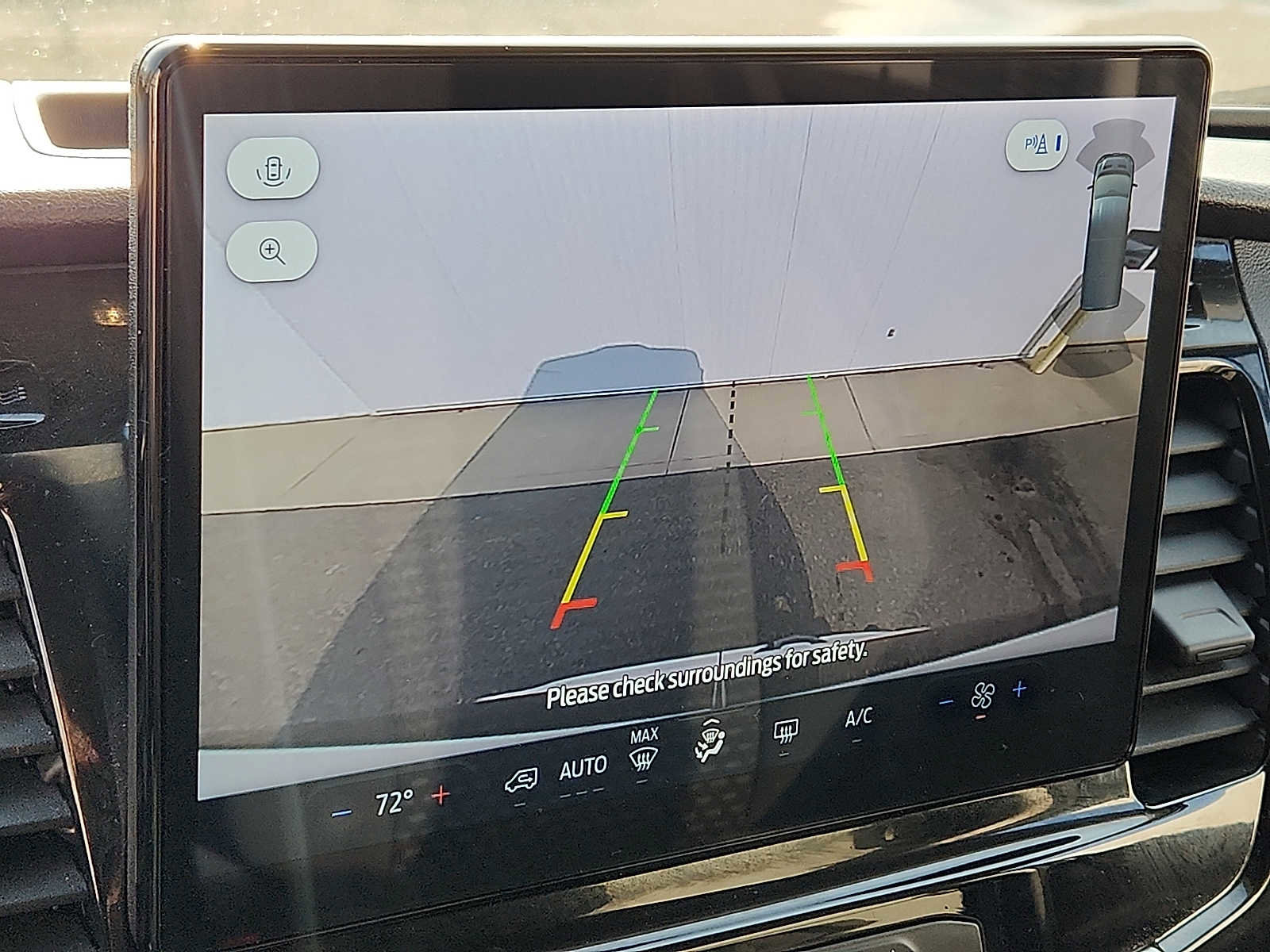 Used 2024 Ford Transit 350 XLT image 18