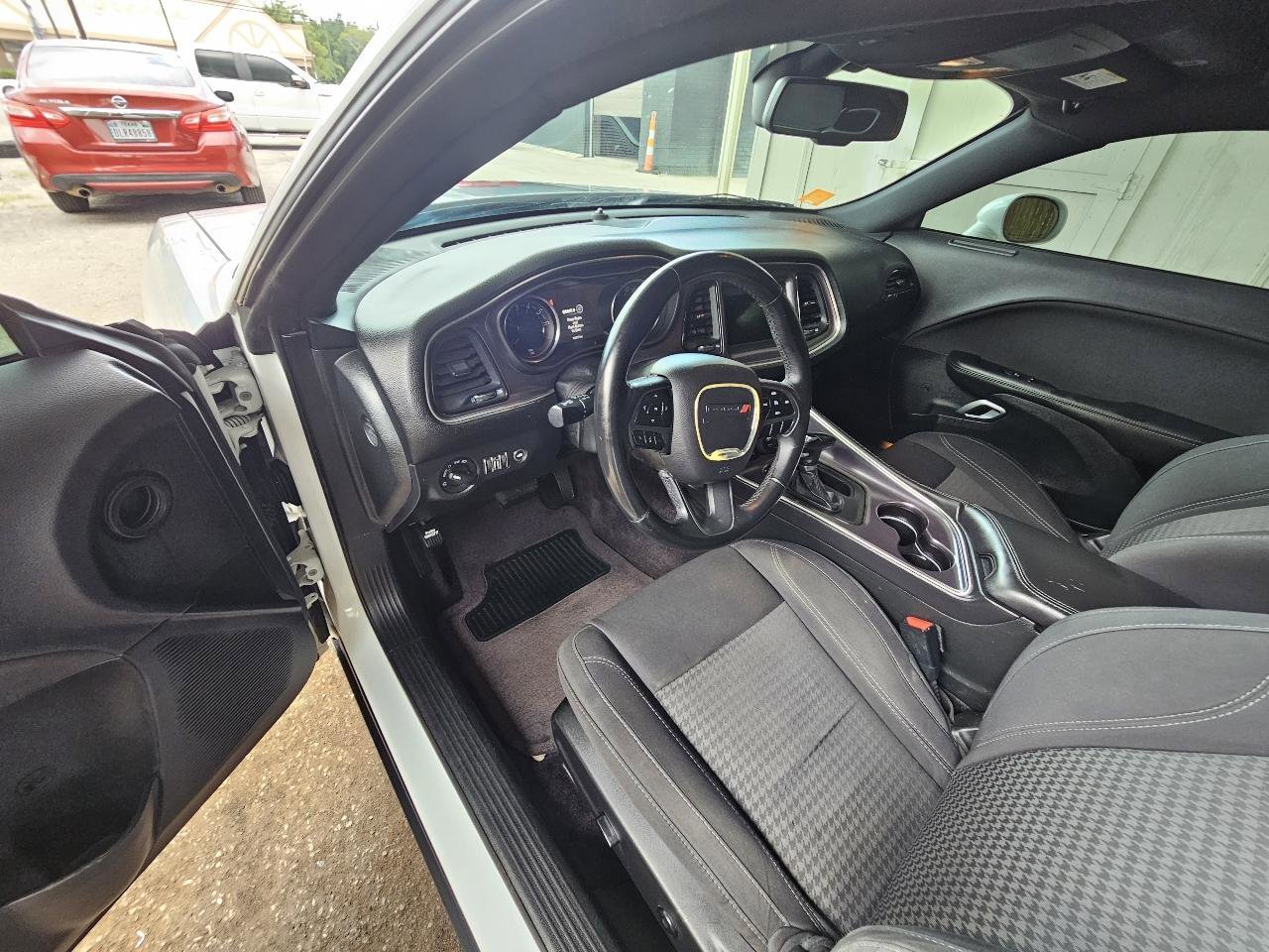 Used 2018 Dodge Challenger SXT RWD image 22