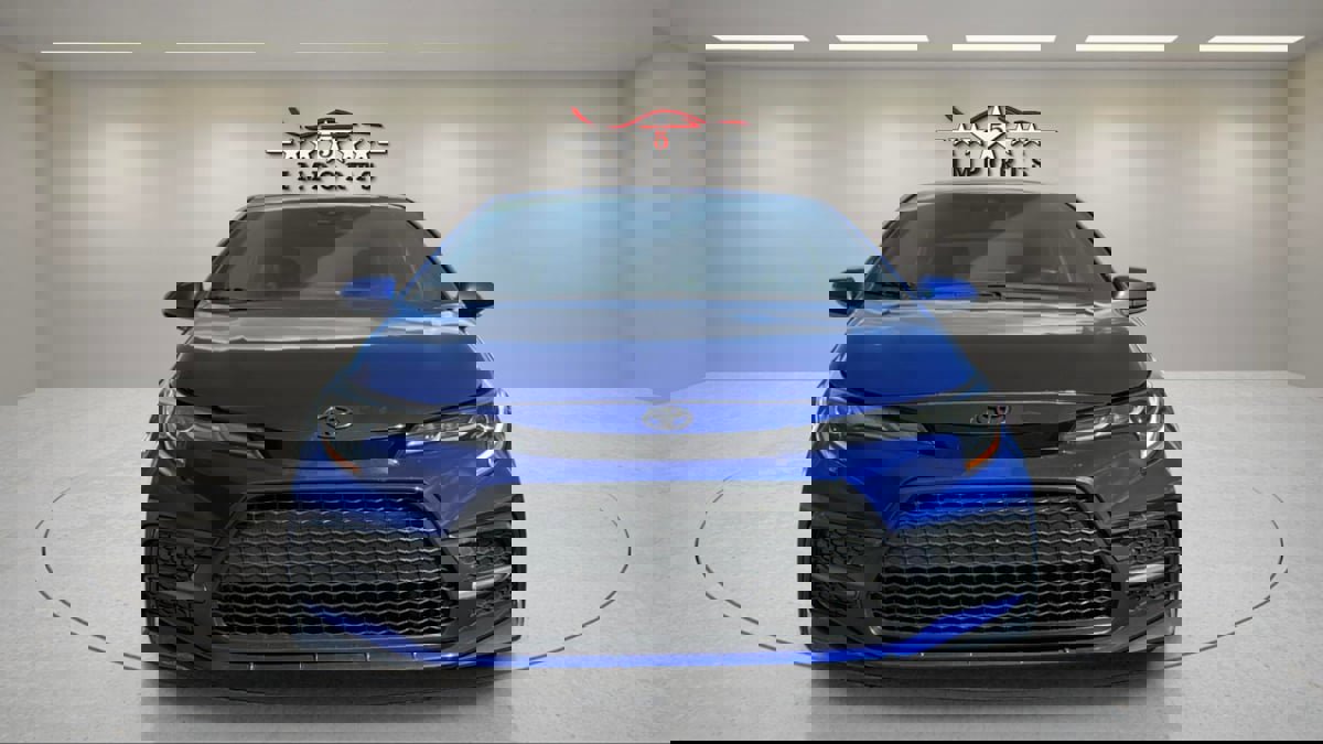 Used 2021 Toyota Corolla XSE image 2