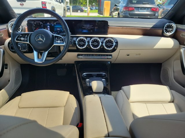 Used 2023 Mercedes-Benz CLA 250 image 13