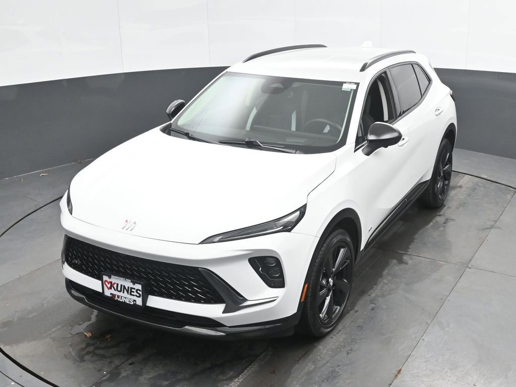 Used 2024 Buick Envision Sport Touring image 35