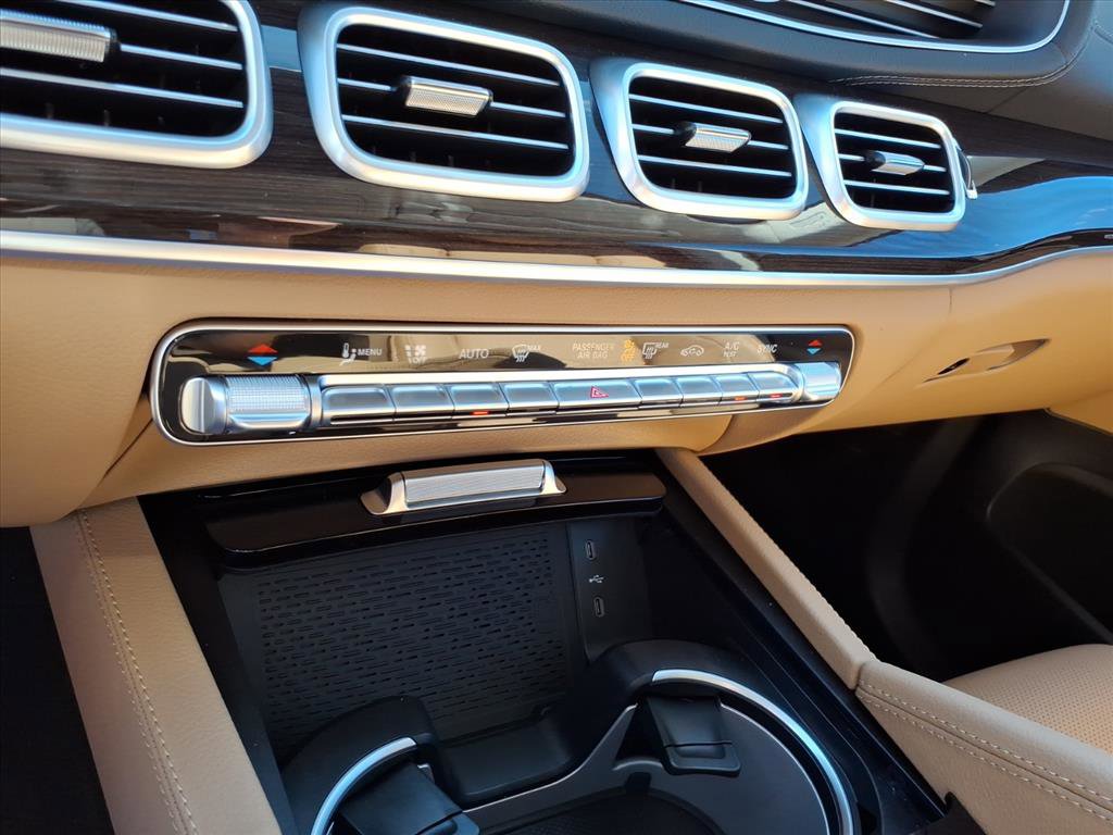 New 2026 Mercedes-Benz GLS 450 4MATIC image 19