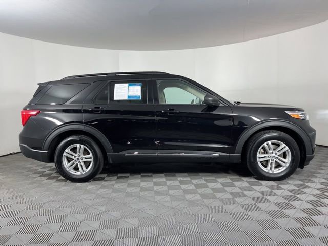 Used 2024 Ford Explorer XLT w/ Equipment Group 202A RWD image 12