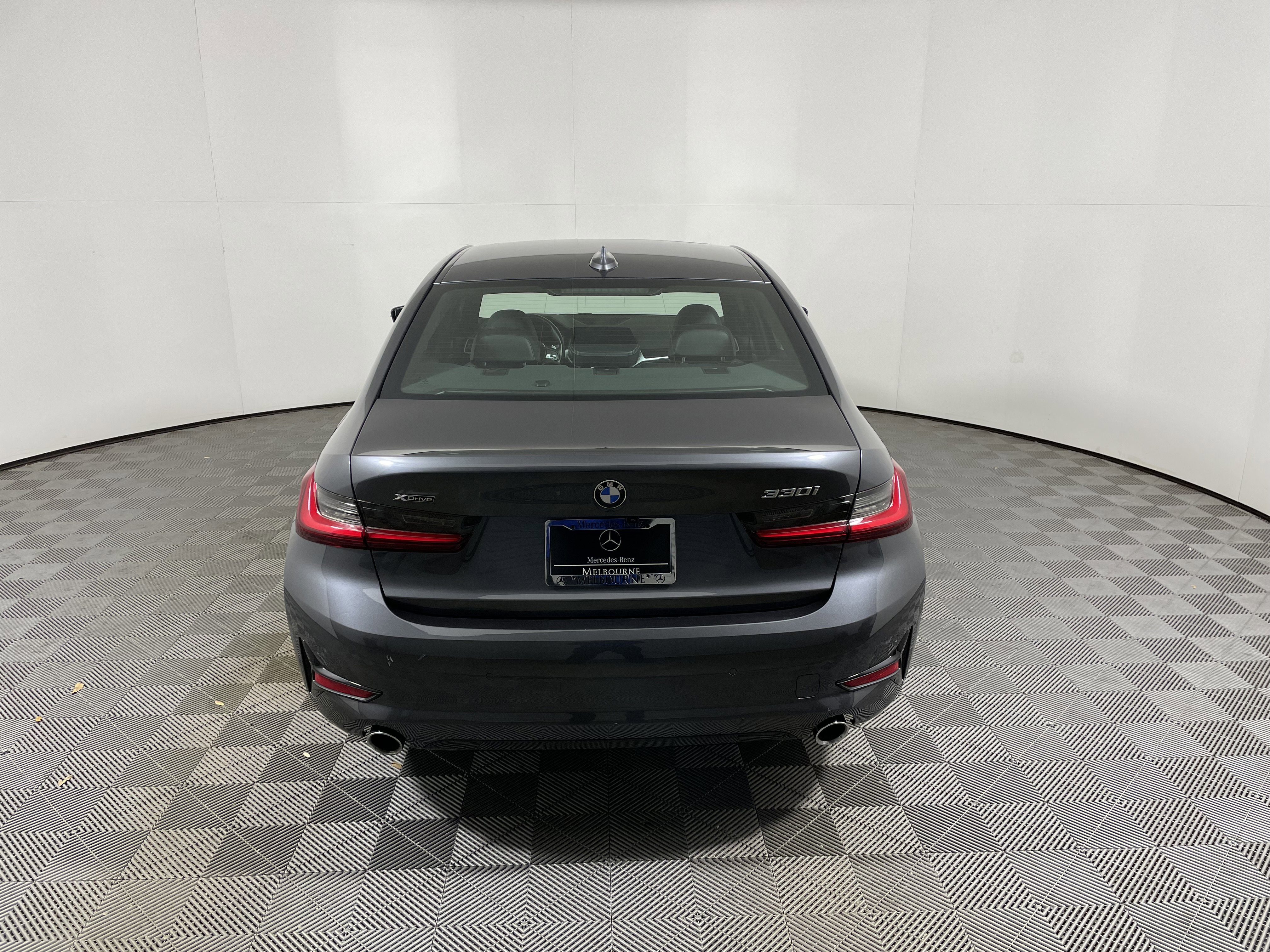 Used 2022 BMW 330i xDrive Sedan w/ Driving Assistance Package image 4