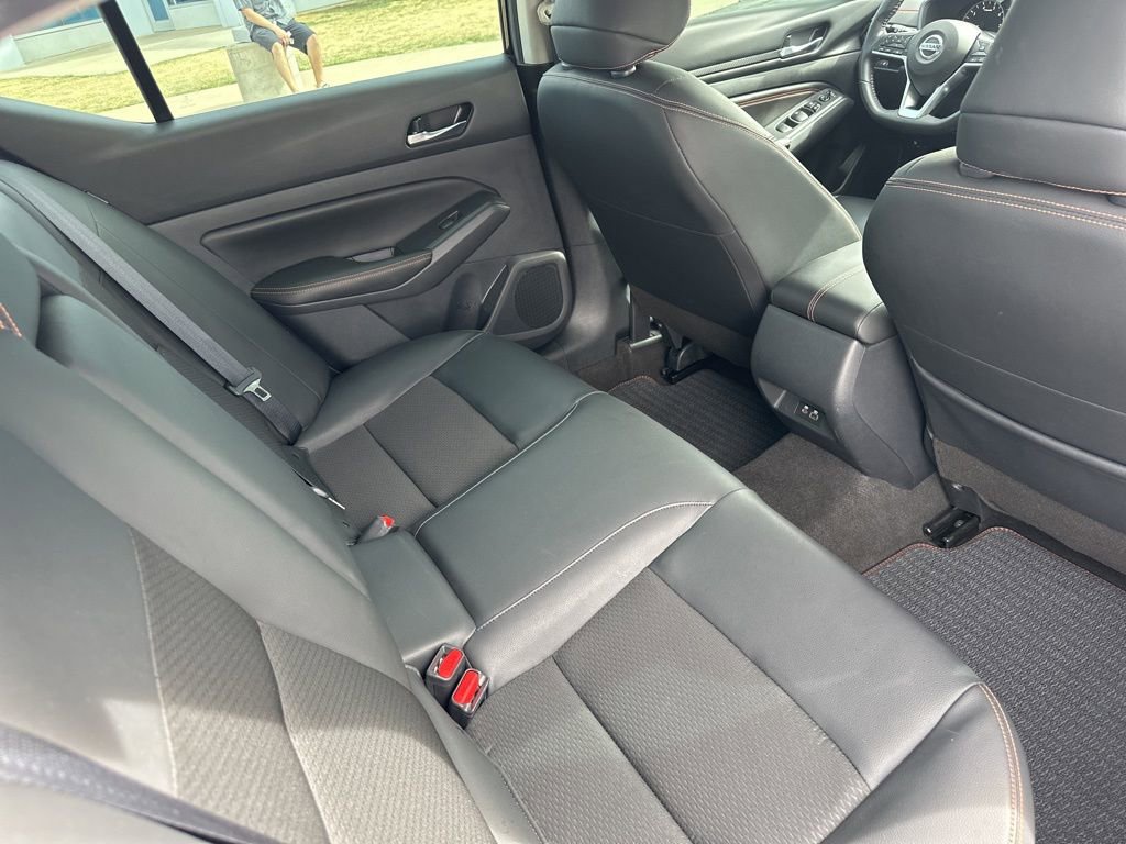 Used 2022 Nissan Altima 2.5 SR image 22