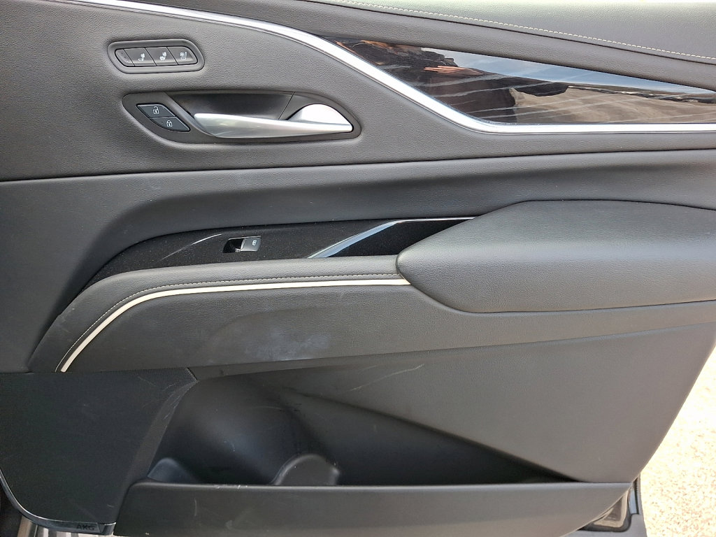 Used 2024 Cadillac Escalade Sport image 10