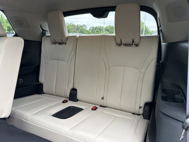 Used 2025 INFINITI QX60 Luxe w/ Vision Package FWD image 10