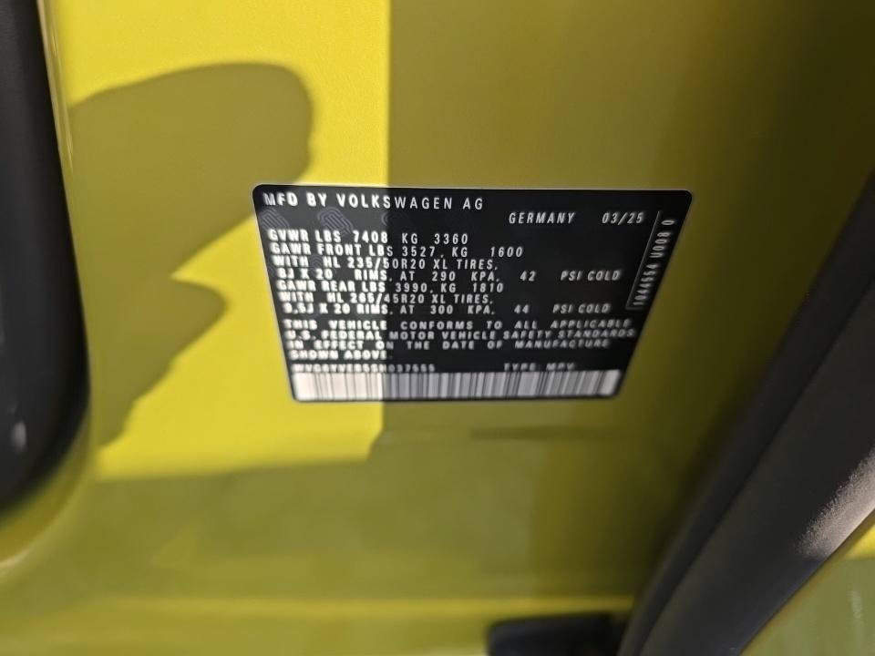 Used 2025 Volkswagen ID. Buzz 1st Edition AWD/4WD image 20