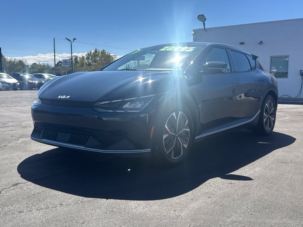 Used 2023 Kia EV6 Light RWD image 4