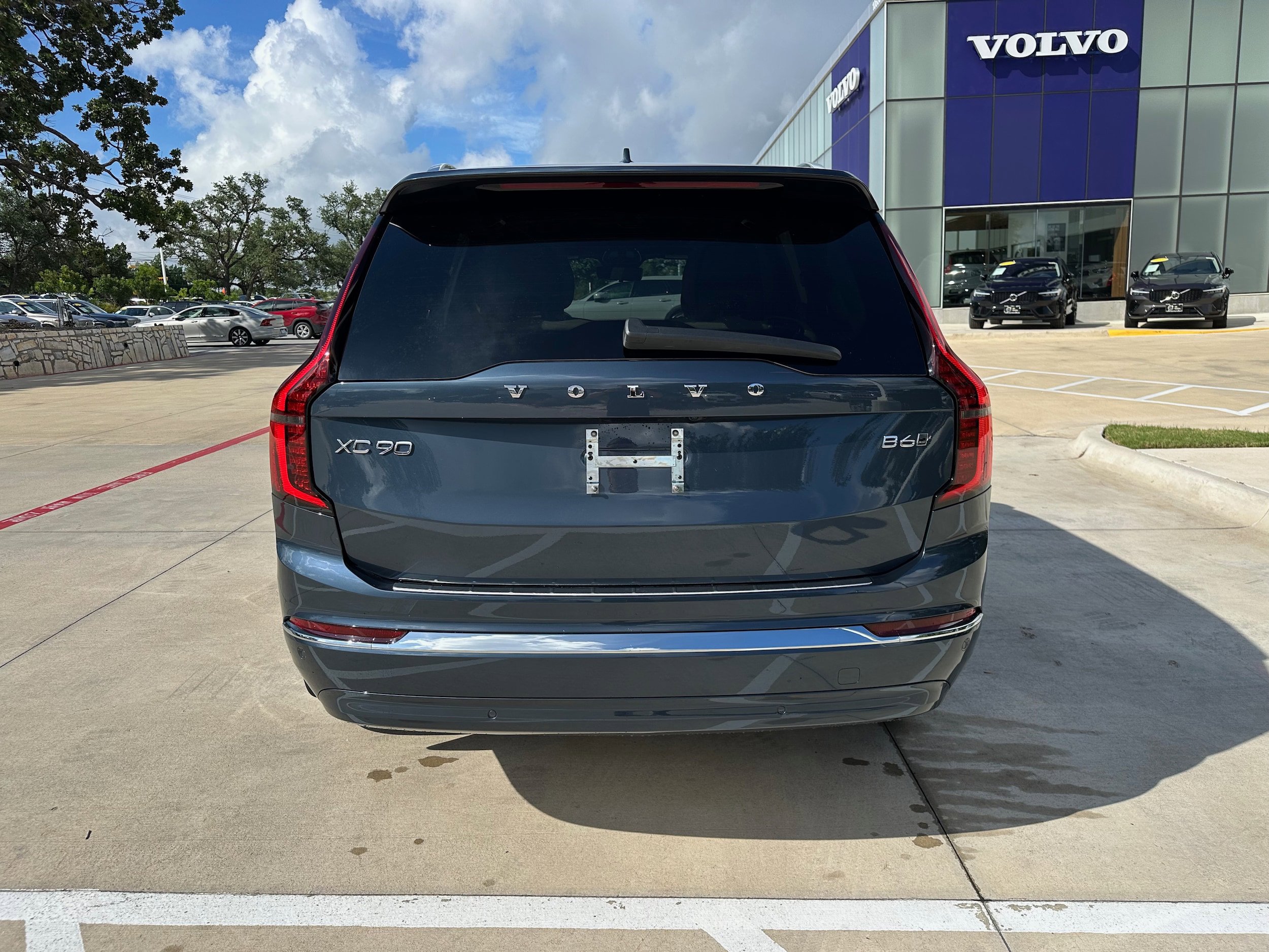 Used 2026 Volvo XC90 B6 Plus w/ Protection Package Premier AWD/4WD image 5