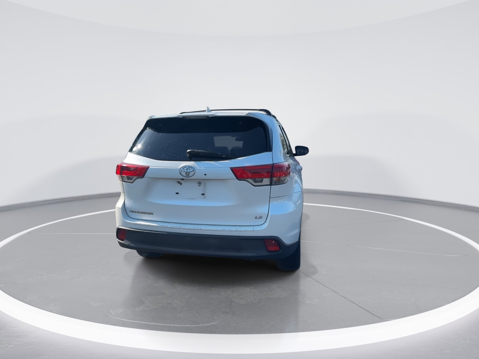 Used 2018 Toyota Highlander Plus image 8