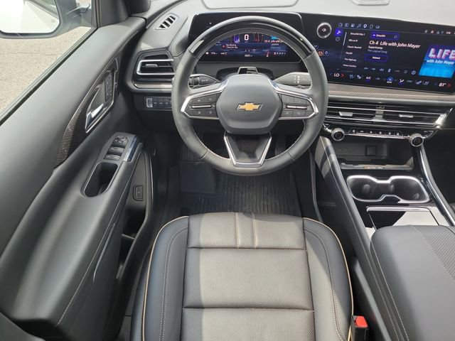 Used 2025 Chevrolet Traverse High Country w/ LPO, Floor Liner Package image 9