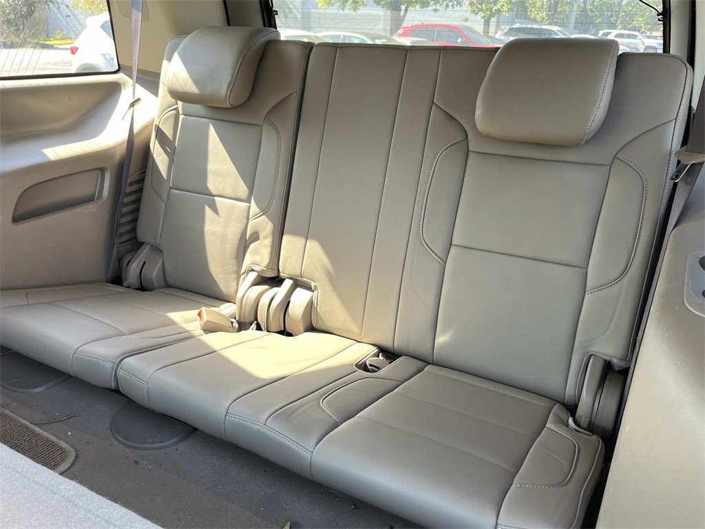 Used 2019 GMC Yukon SLT w/ Open Road Package image 17